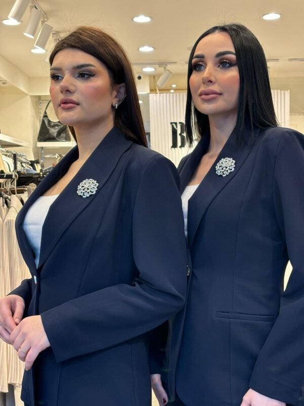 Graduation events suit - Image 4